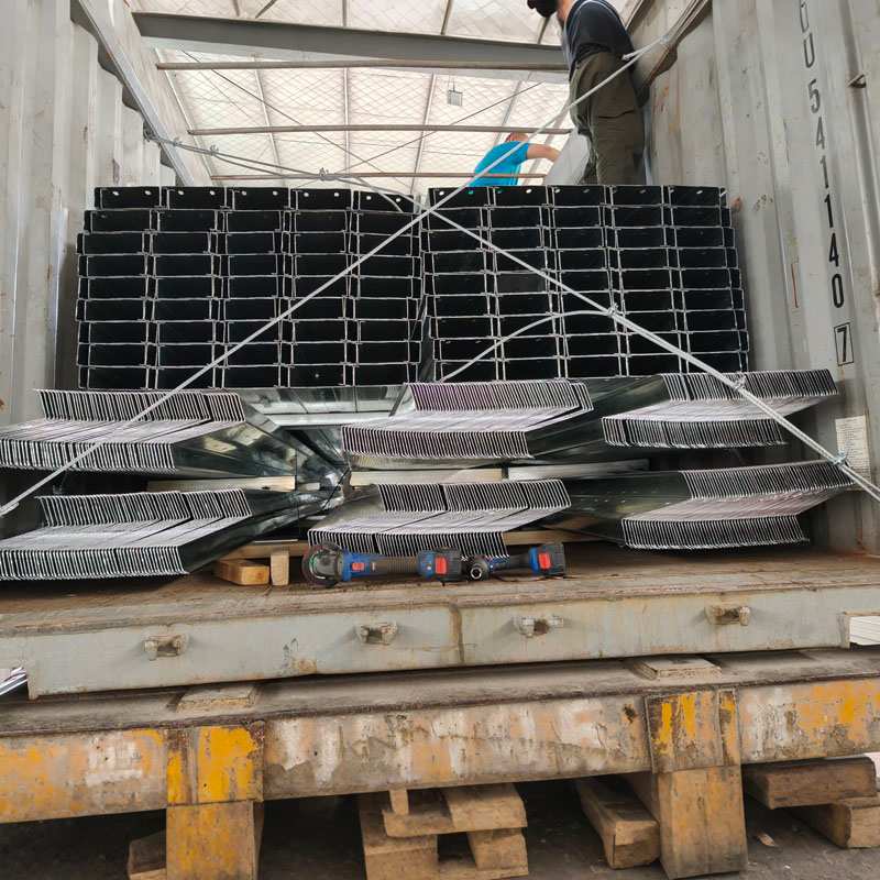 Steel Structure Purlins တွေက ဘာတွေလဲ နဲ့ ခေတ်မီဆောက်လုပ်ရေးမှာ ဘာကြောင့် မရှိမဖြစ်လိုအပ်တာလဲ။